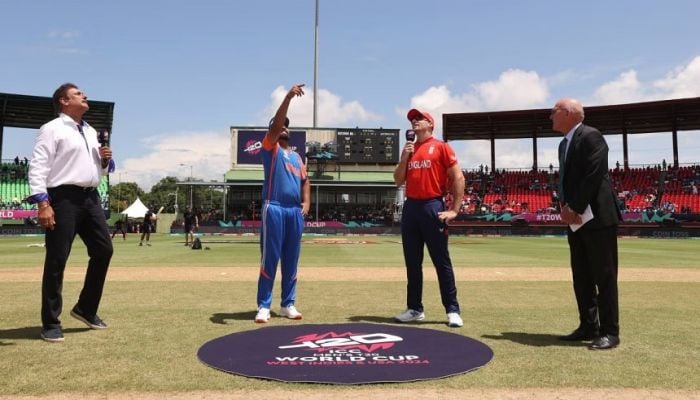 England bowl against India in rain-delayed 2nd semifinal