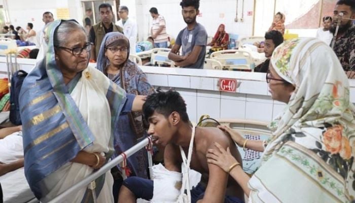 PM visits victims of mayhem at Pongu Hospital