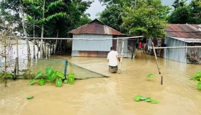20 lakh people affected by flood in 15 districts
