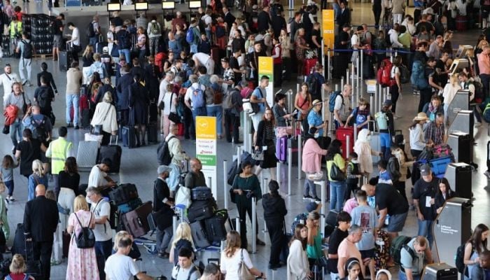 Climate activists halt traffic at Frankfurt airport