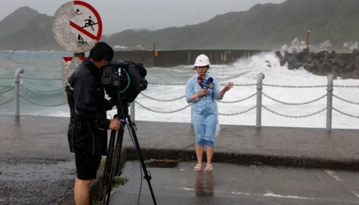 3 dead, more than 200 hurt as Typhoon Gaemi leaves Taiwan for China