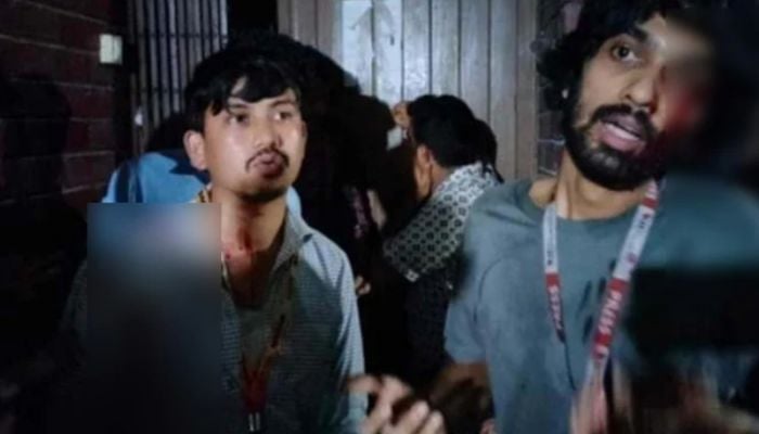 Protesters at JU attacked at midnight, more than 100 injured