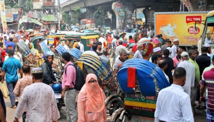 Heavy traffic congestion chokes Dhaka