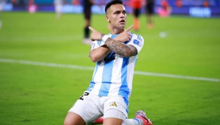 Martinez snatches win for Argentina in Copa America