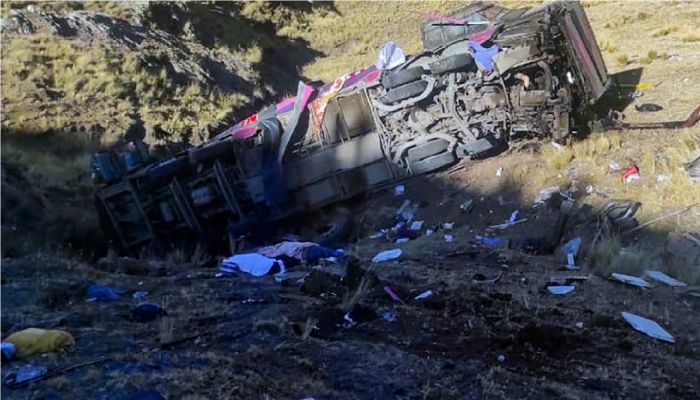 26 dead in Peru after bus plummets into ravine