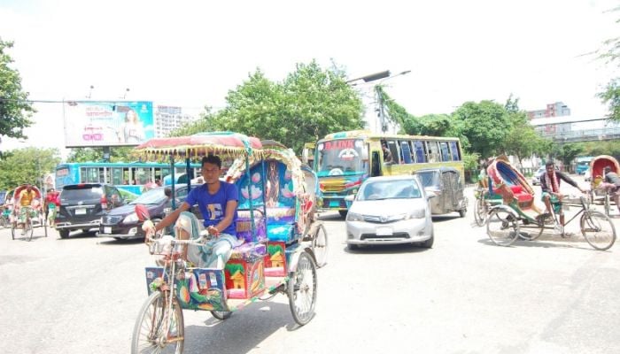 How Bangladesh rickshaw pullers saved lives amid quota protest clashes