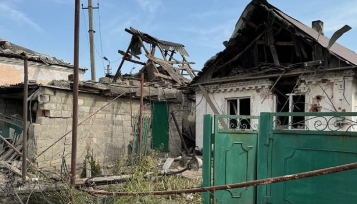 Russian strikes kill 4, wound 23 in east Ukraine