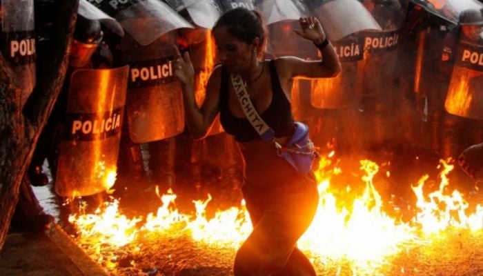 Venezuelans clash with police after disputed election result