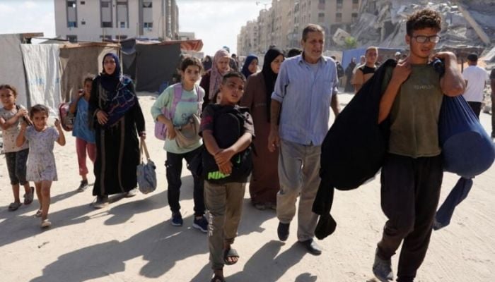 Gazans flee as Israel army pushes into Khan Yunis