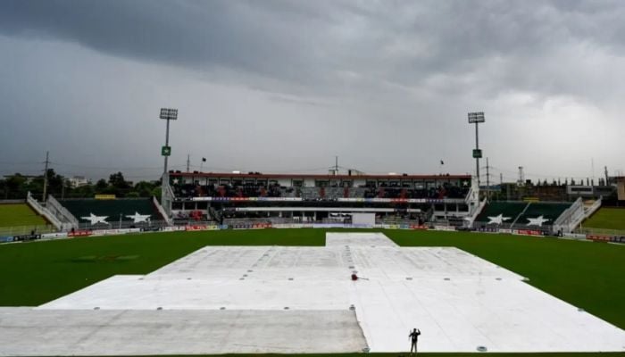 Rain ruins opening day of series-deciding Test