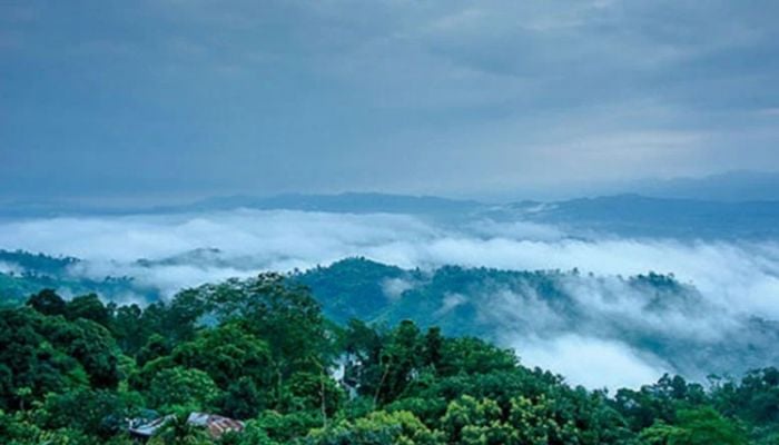 More than 200 tourists stranded in Sajek