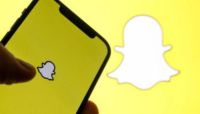 Snapchat gains users but continues to lose money