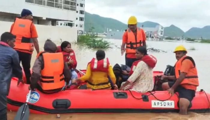 Heavy rain causes 10 deaths in Andhra Pradesh