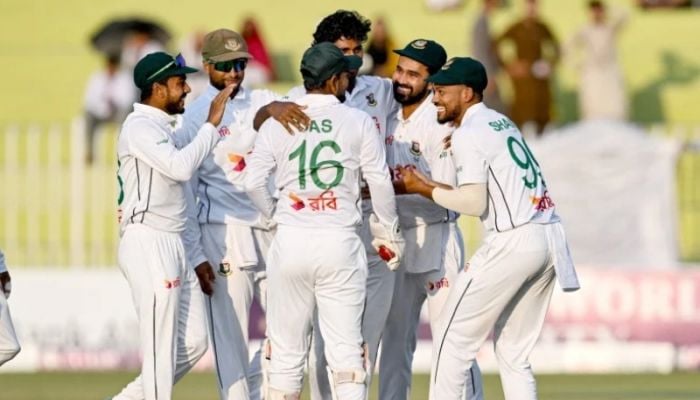 Bangladesh hoping to demolish Pakistan on Day4