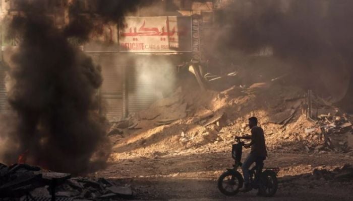 Israeli troops leave West Bank's Jenin with Gaza talks deadlocked