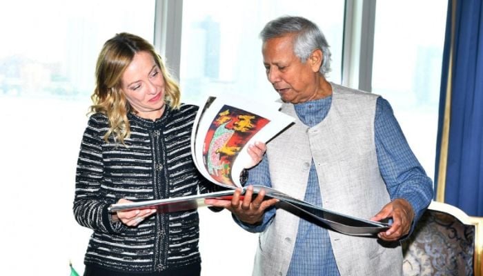 Italian PM calls for opening 'new page' in ties with Bangladesh