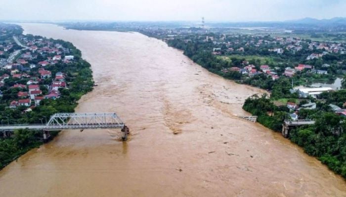 Vietnam battles severe floods after deadly Typhoon Yagi