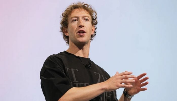 Mark Zuckerberg joins exclusive $200 billion club