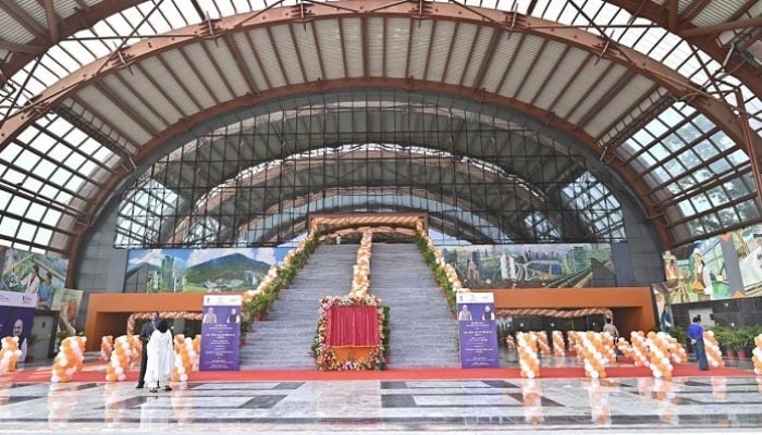 India opens integrated check post, terminal at Petrapole  