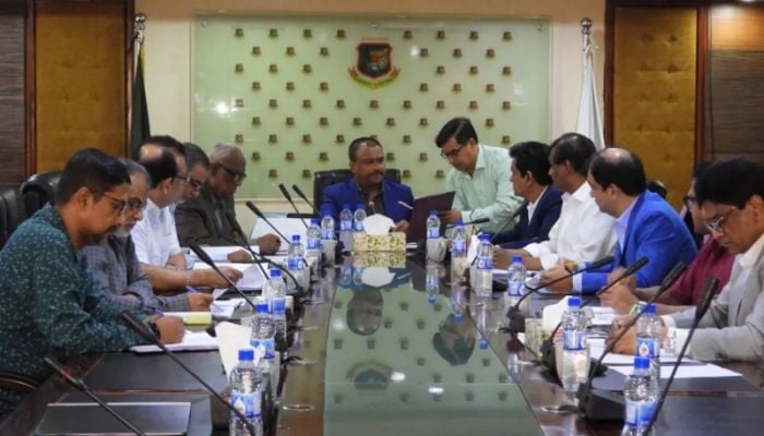 BCB removes 11 directors including Papon