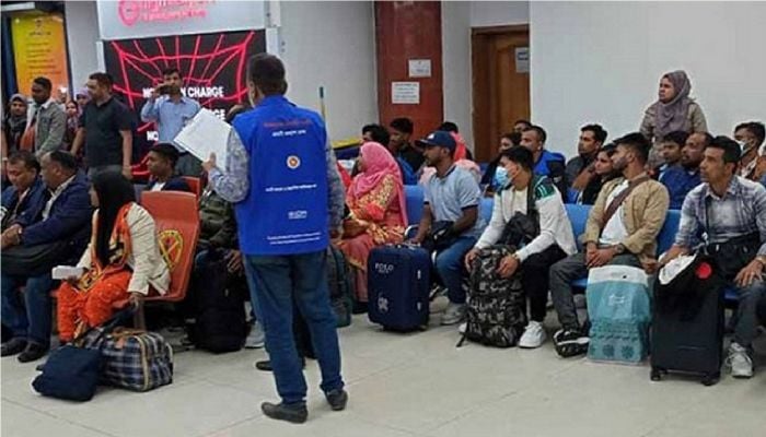 30 more Bangladeshi expats to leave Lebanon on Sunday