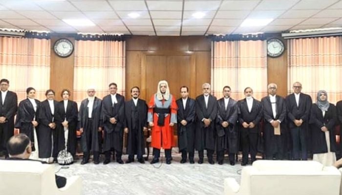 Newly-appointed HC judges take oath