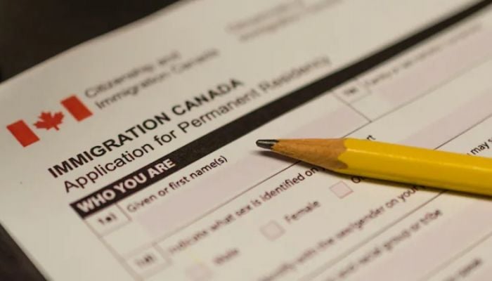 Canada to cut immigration numbers