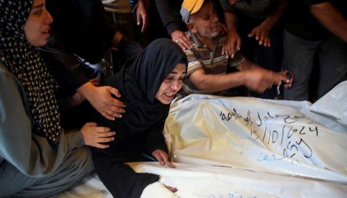 Israel kills at least 40 in Gaza, tanks deepen raid in the north
