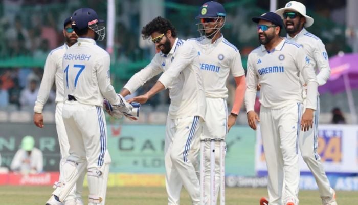 Bangladesh bowled out, India need 95 runs to seal historic series win
