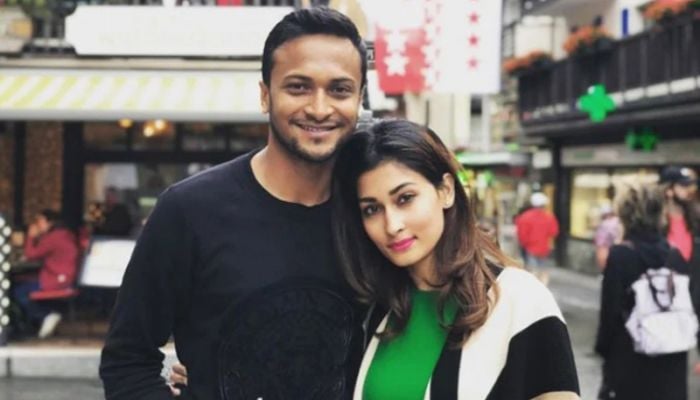 BFIU seeks bank account details of Shakib Al Hasan, wife