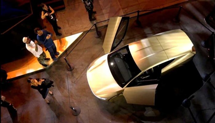 Tesla's sporty, two-seater robotaxi design puzzles experts