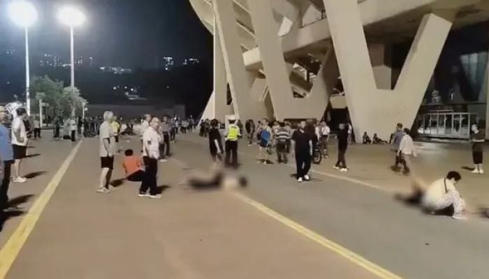 35 killed, over 40 injured after car runs over pedestrians in China