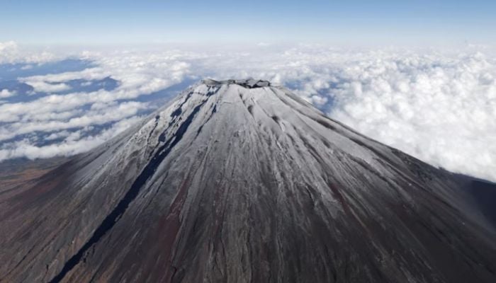 Snowcap on Japan's Mt Fuji this year is latest spotted in 130 years