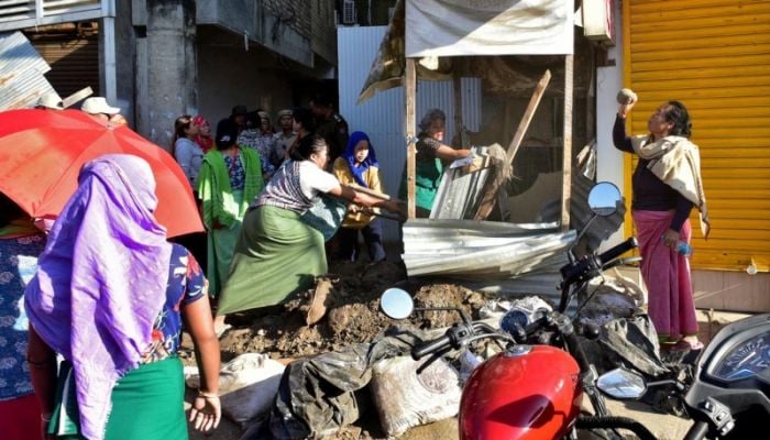 Manipur blocks internet, imposes curfew amid violence