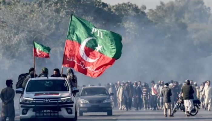 Arrests, intimidation stoke fear in Pakistan's politics