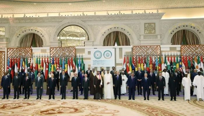 Saudi crown prince says Israel must not attack Iran