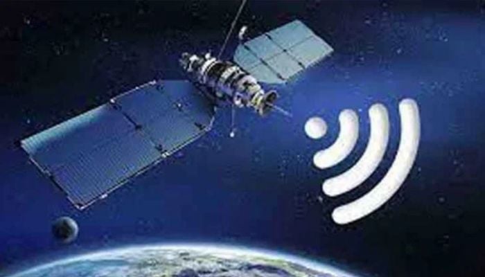 Govt to introduce satellite internet to bridge up digital divide