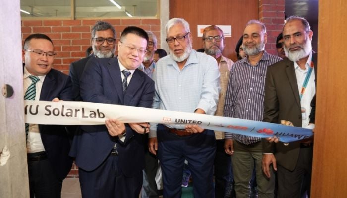 Energy adviser inaugurates solar lab at UIU