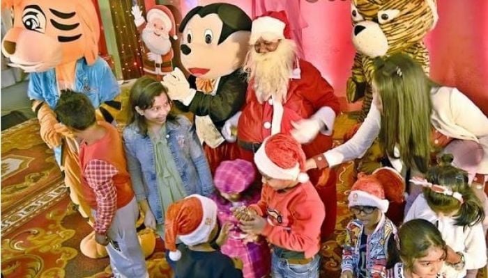 Christmas Day celebrated across country