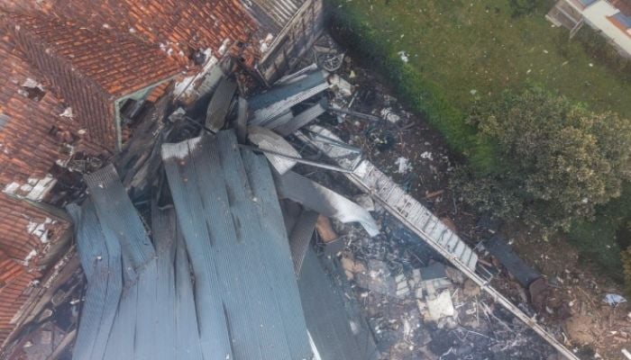 Brazil plane crash killed family of 10: authorities