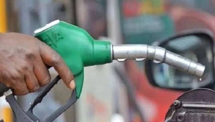 Diesel, kerosene prices cut by Tk1 per litre from Jan 1