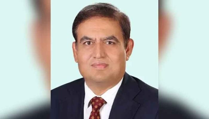 Ex-social welfare secretary arrested at Dhaka airport