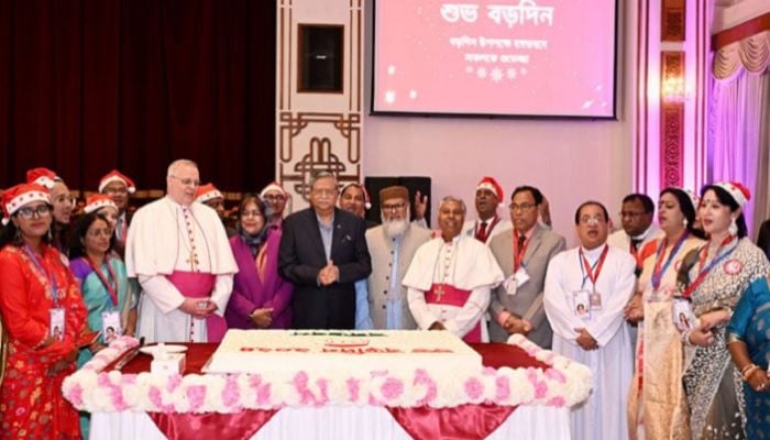 President for strengthening bond of communal harmony