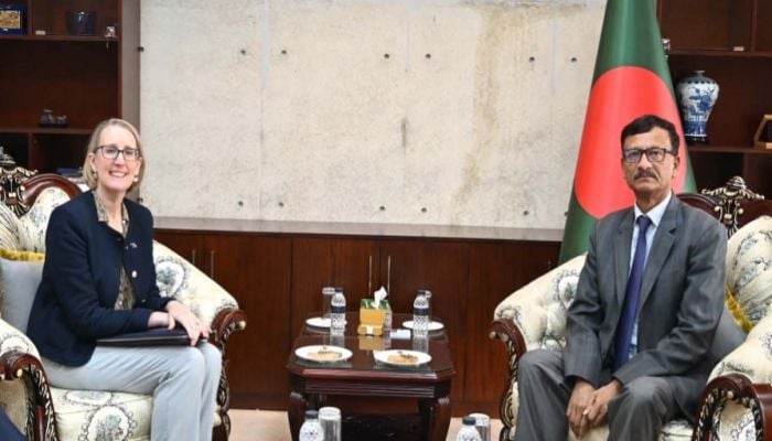 Touhid urges British envoy to convey accurate facts on Bangladesh
