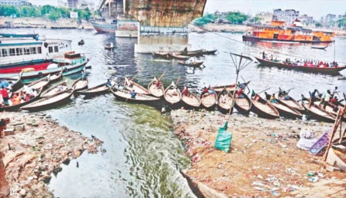 Revitalise Buriganga River, Taskforce report suggests