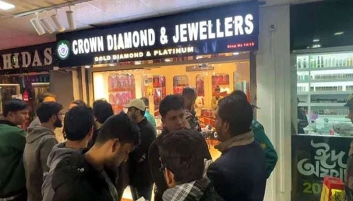 Detectives arrest 3 with gold stolen from Simanta Sambhar