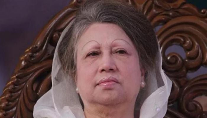 Khaleda Zia set to leave Dhaka for London on Tuesday night 