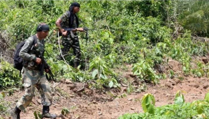 Indian forces clash with Maoist rebels, five dead