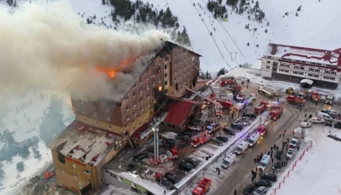 Fire at Turkey ski resort hotel kills 10, injures 32