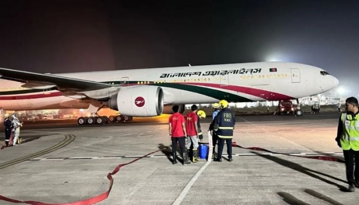 Bangladeshi flight with 408 onboard make emergency landing in India's Nagpur